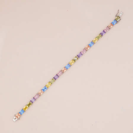 Hiraola's Product Image