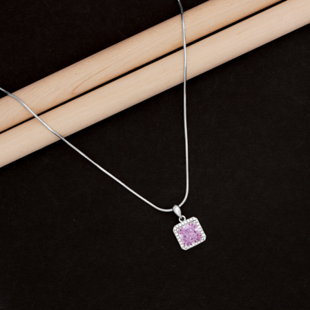 Hiraola's Product Image