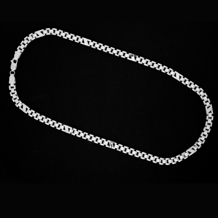 Hiraola's Product Image