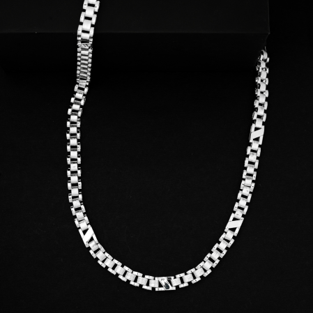 Hiraola's Product Image