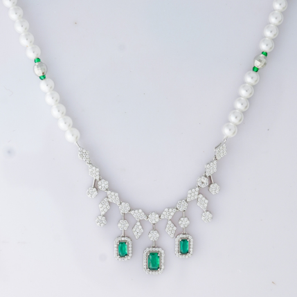Hiraola's Product Image