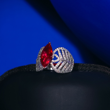 Hiraola's Product Image