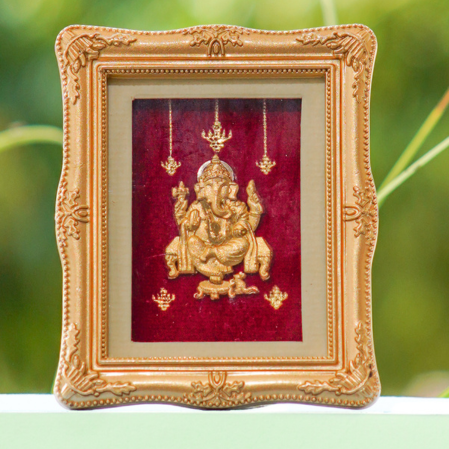 Hiraola's Product Image