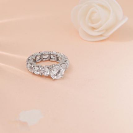 Hiraola's Product Image