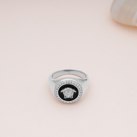 Hiraola's Product Image