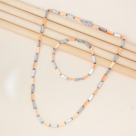 Hiraola's Product Image