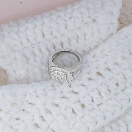 Hiraola's Product Image