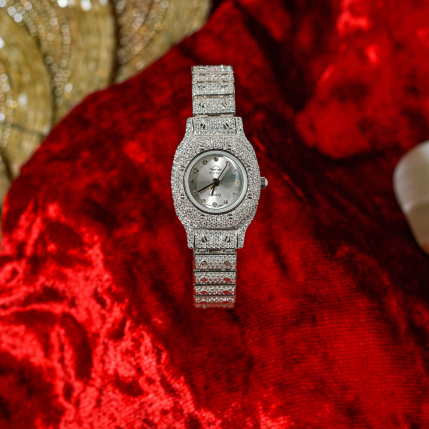 Hiraola's Product Image