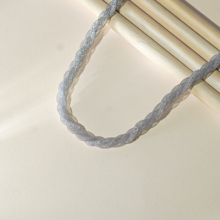 Hiraola's Product Image