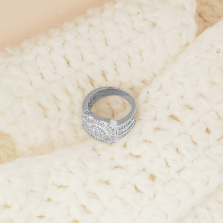 Hiraola's Product Image