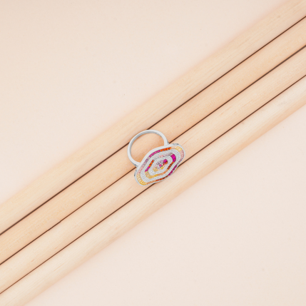 Hiraola's Product Image