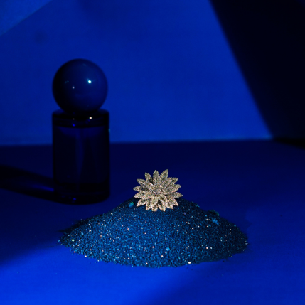 Hiraola's Product Image