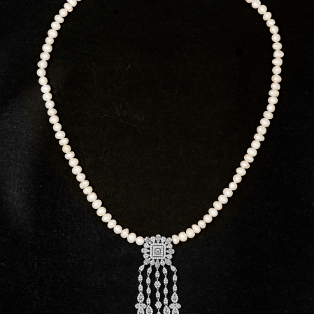 Hiraola's Product Image