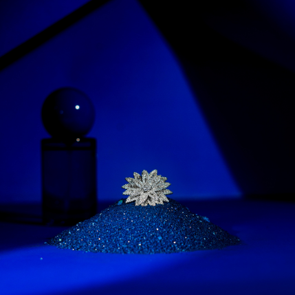 Hiraola's Product Image