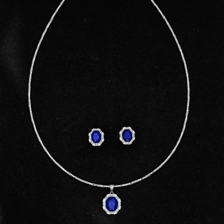 Hiraola's Product Image