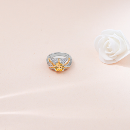 Hiraola's Product Image