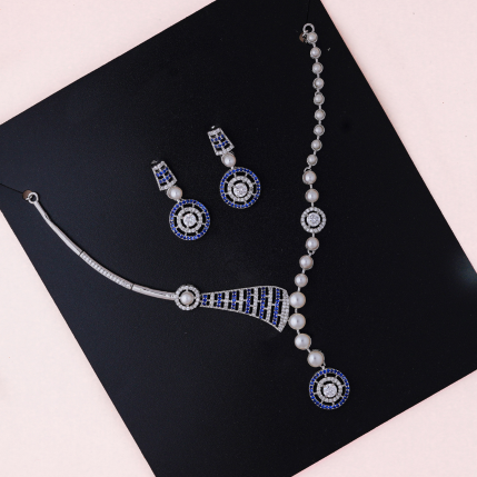 Hiraola's Product Image