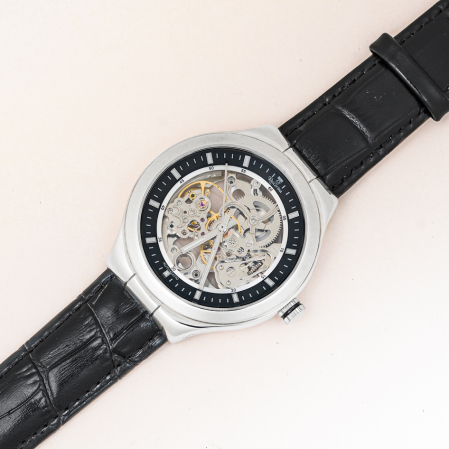 Hiraola's Product Image