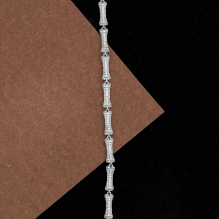 Hiraola's Product Image