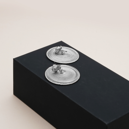 Hiraola's Product Image