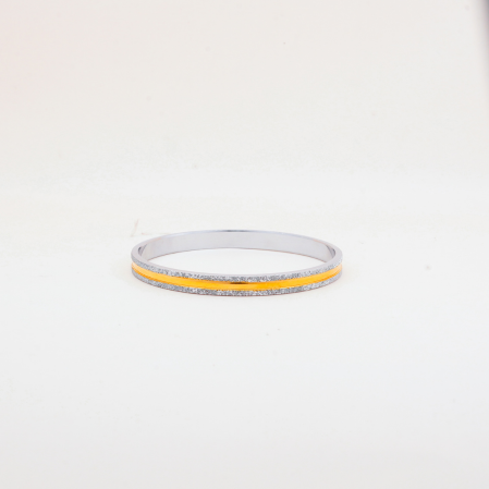 Hiraola's Product Image