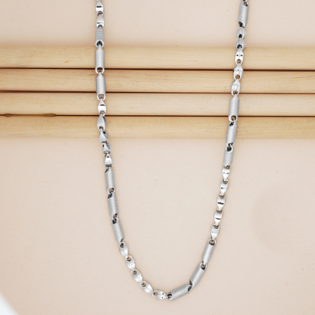 Hiraola's Product Image